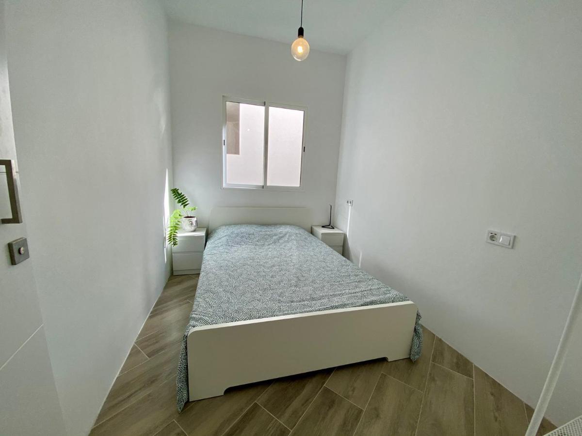 Room With Private Bathroom - Vivienda Vacacional Out Of Blue Santa Cruz de la Palma  Exterior photo